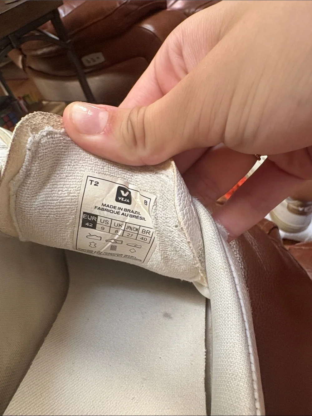 Veja Kids Cream & Beige Leather Velcro Sneakers